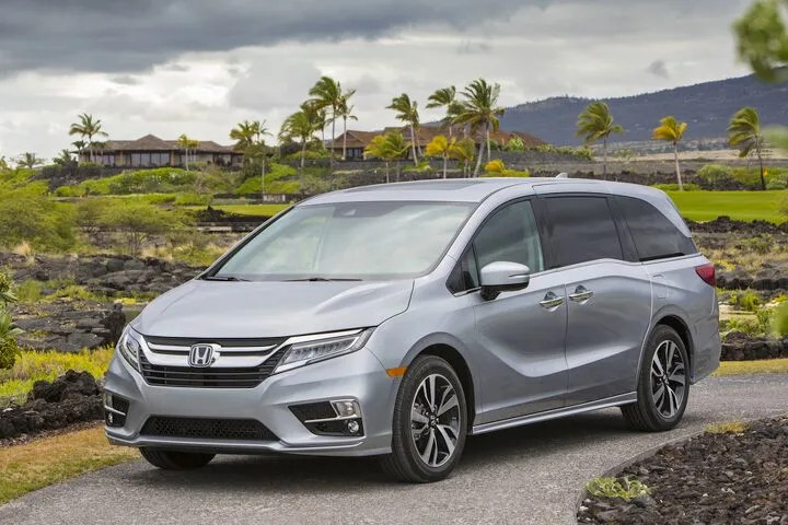 Honda Recalling 325K Odysseys Due to Rearview Camera Failure