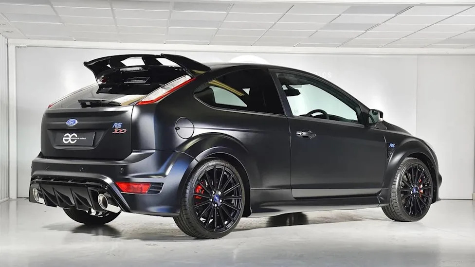 This Unused 15-Year-Old Ford Focus RS500 Is a True Collector’s Find