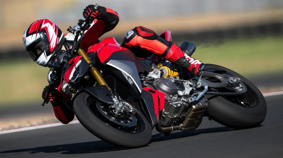 Test Driving Ducati’s Powerful 2026 Streetfighter V2