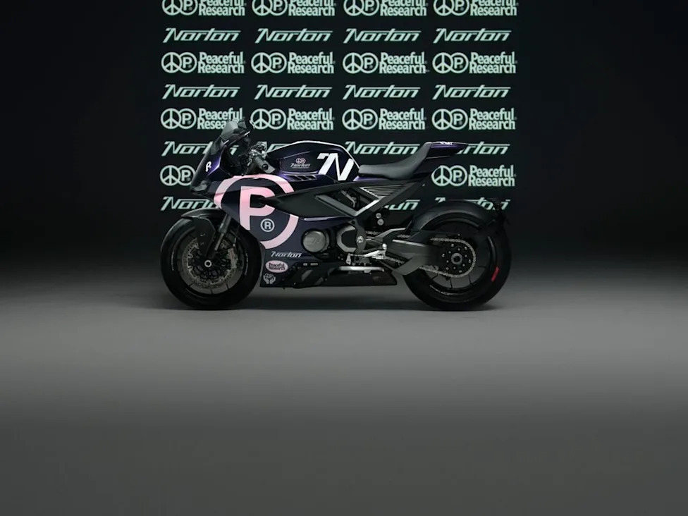 This Norton Manx R Is a One-Of-One Work of Art