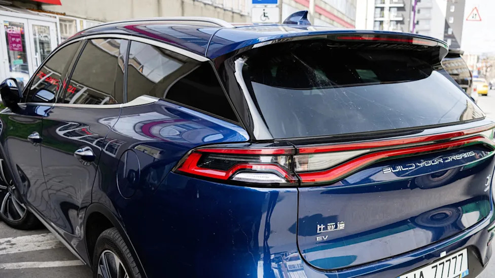 BYD, BYD owner gets stranded twice with 15% showing, and the fix may be a full charge