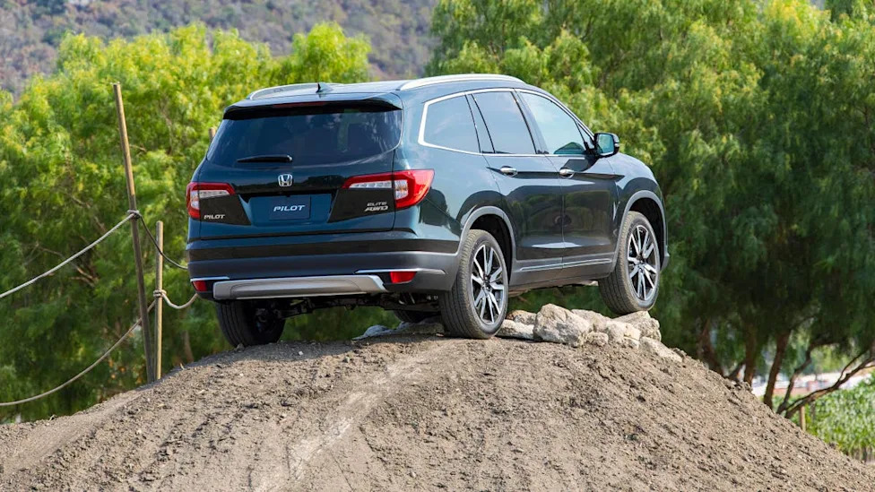 Honda Recalls More Than 880,000 Vehicles Over Rear Suspension Failure Risk