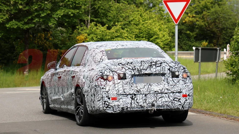 Mercedes-AMG E 63 Takes Aim at the BMW M5 With Up to 900 HP