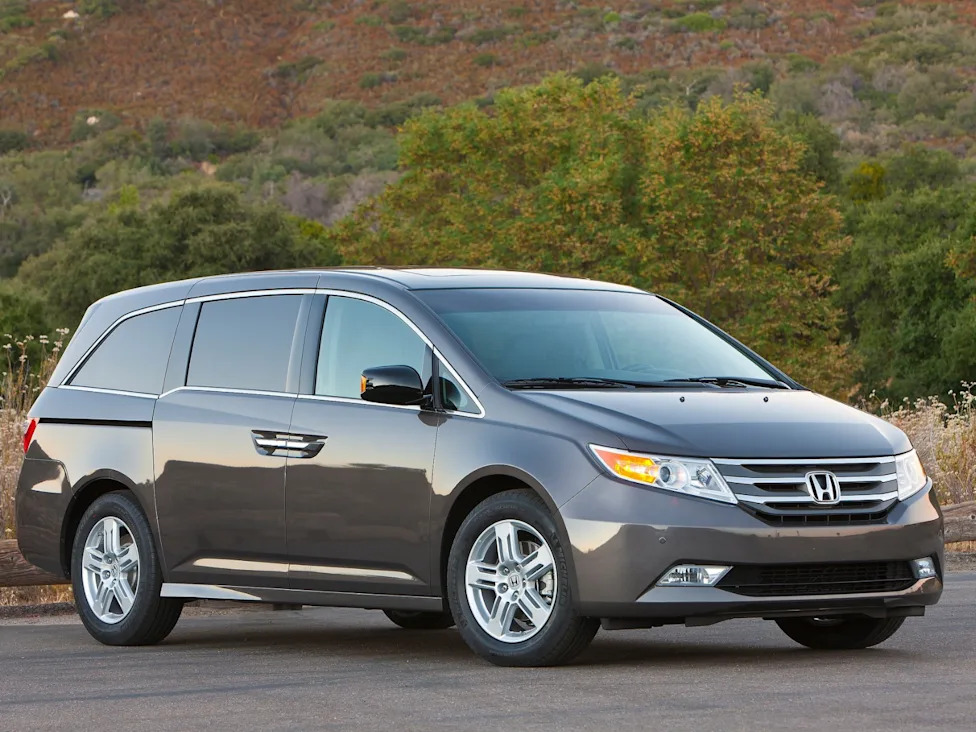 Honda Odyssey Airbags May Deploy Without A Crash