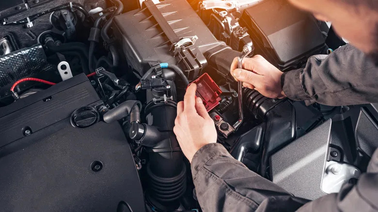 How To Easily And Safely Clean A Car Battery With Common Household Items