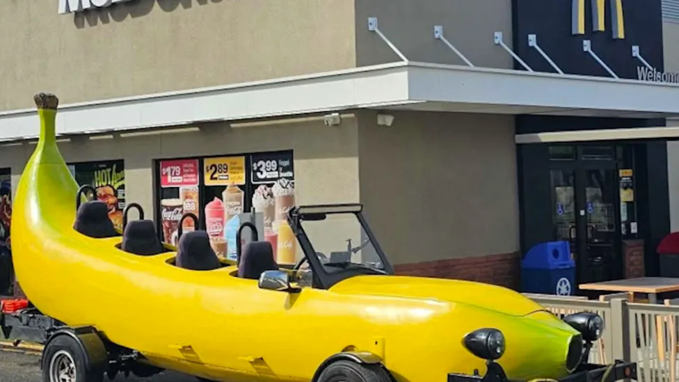 Man Has Driven a 23-Foot Banana Car Across America for 15 Years and Gets Pulled Over Constantly