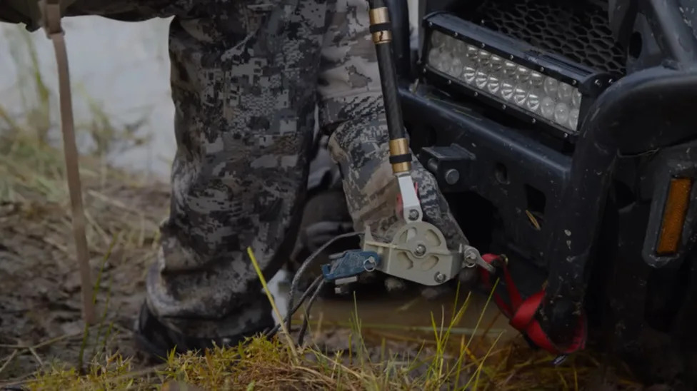 This Pocket Winch Fits In Your Car's Glovebox And Can Pull 2,000 Pounds Of Dead Weight
