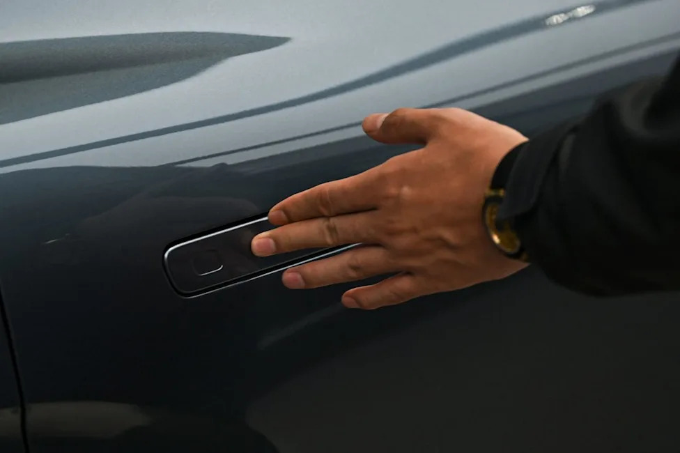 Experts warn 2.2 million cars could be at risk of hijacking via Bluetooth