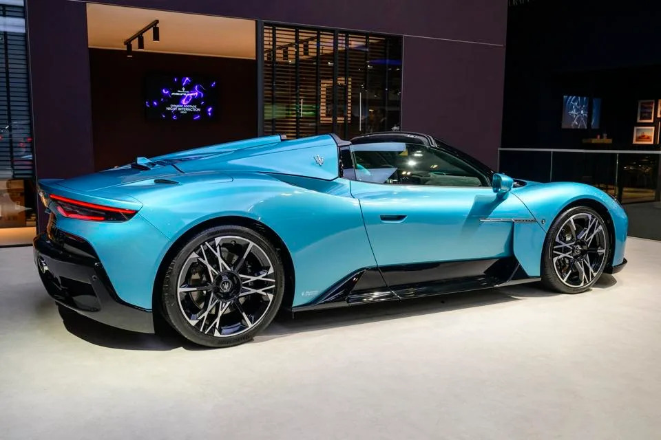 Modern Convertibles Are No More Dangerous Than Hardtops, Study Says
