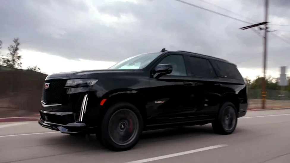 Woman Her Bought a 2023 Cadillac Escalade That Floods Clams GM Won't Fix the Car for Her