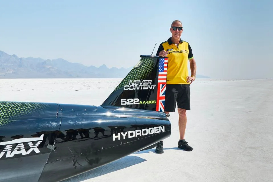 JCB Hydromax Sets 406-MPH Hydrogen Land Speed Record At Bonneville