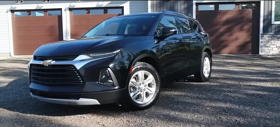 This Chevy Blazer Was So Filthy the Detailer Called It a “Disaster Level” Job — Watch the Stunning Transformation