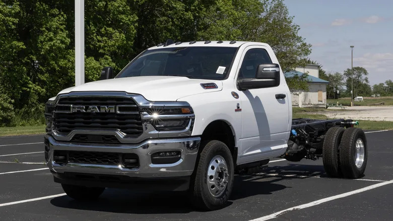Is It Legal To Drive A Truck Without The Bed?
