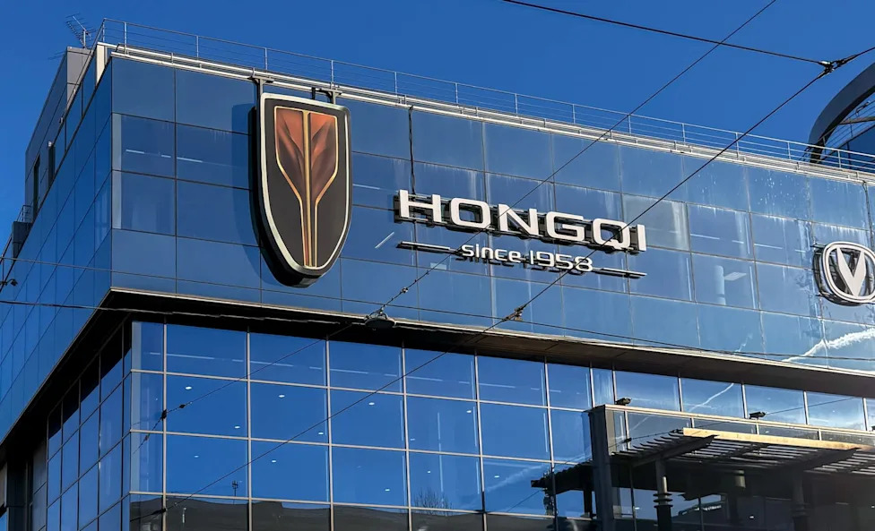 Hongqi says new EV battery charges from 10% to 70% in 3:41 — faster than pumping gas