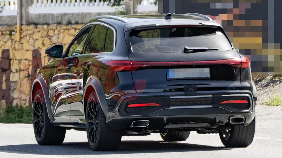 Porsche's Gas Macan Replacement Is Coming Soon With A Brand-New Name