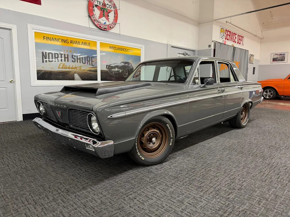 Sleeper Restomod: This 1966 Plymouth Valiant Hides a Rebuilt 360 V8 Under Its Stock Sheet Metal