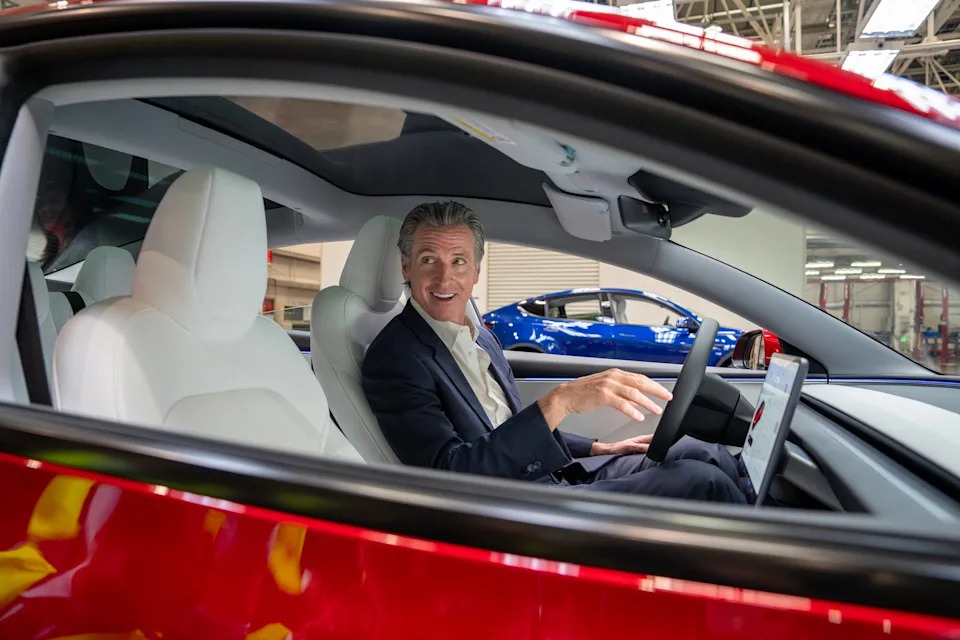 Leno's Law Finally Signed in California, Keeping Classics Safe from Smog Checks