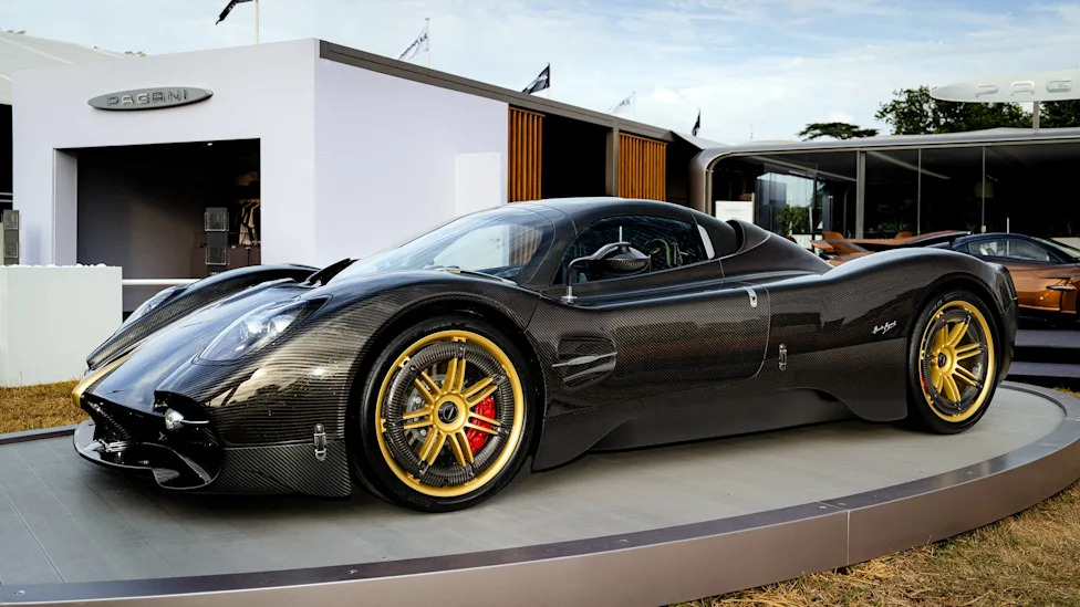 Pirelli Brings Its New P Zero Family To Goodwood, With More Than 300 Homologations