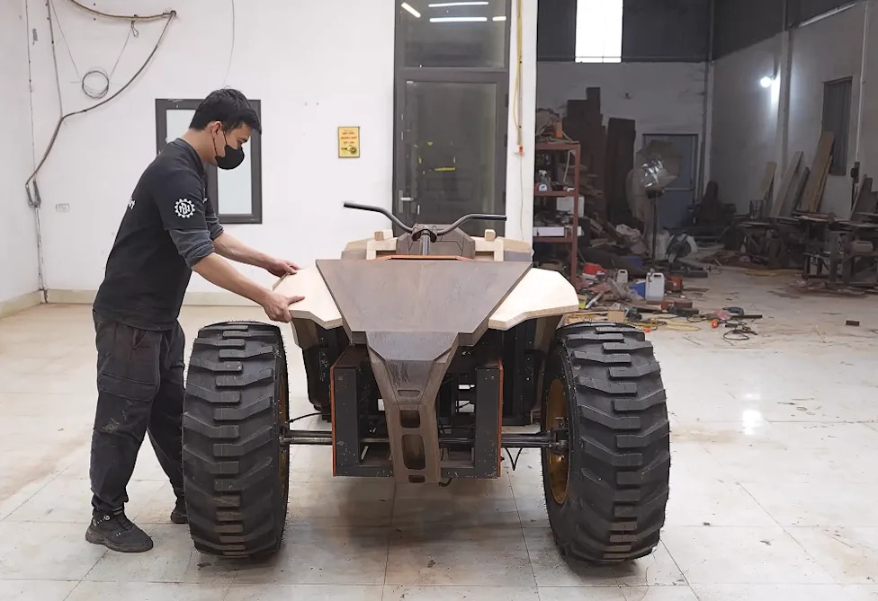 Someone Built a Giant, Wooden Off-Road Vehicle—And It Actually Drives