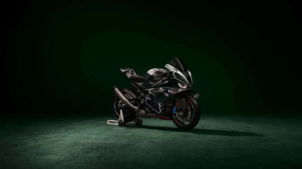 BMW, BMW Reveals Price of M 1000 RR Limited-Edition Isle of Man TT. It's Expensive