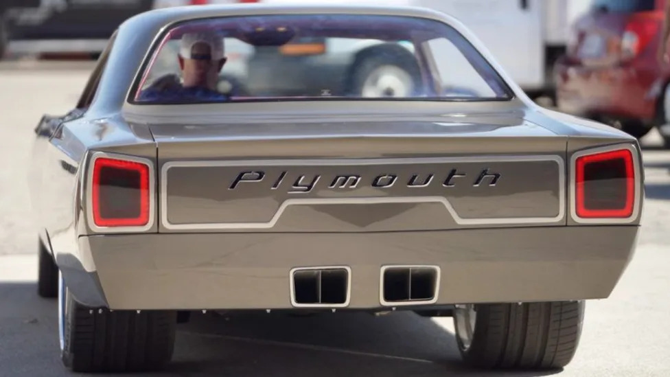 Plymouth, Custom 1969 Plymouth Road Runner Odyssey