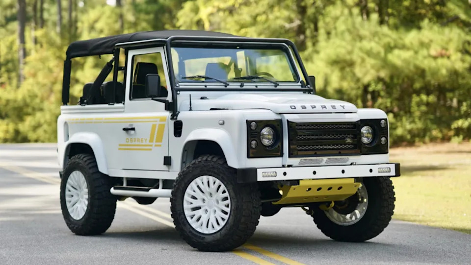 This $209,950 ‘Land Rover Defender 90’ Isn’t Actually a Land Rover, and the VIN Proves It