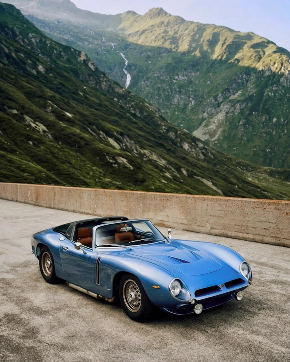 The Bizzarrini 5300 GT Aptera Lusso Is a Forgotten '60s Beauty Brought to Life by Modern Engineering