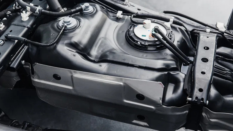 Does Sugar In A Gas Tank Really Ruin Your Engine? Here's What Damage It Can Do