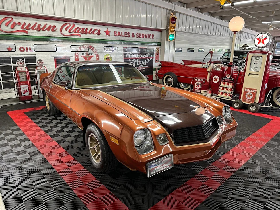 Chevrolet, Restomod 1980 Chevrolet Camaro RS Blends Classic Muscle Style With Modern Performance Upgrades