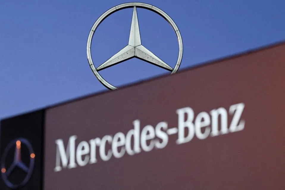 Mercedes, Mercedes Recalling Over 310,000 Vehicles Over Door Lock Issue That Could Cause Vehicles To Roll Away
