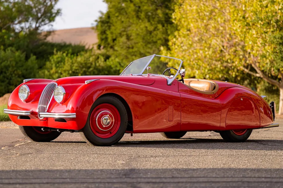 This No-Reserve 1952 Jaguar XK120 Roadster Is Still A Bargain With Days Left To Bid