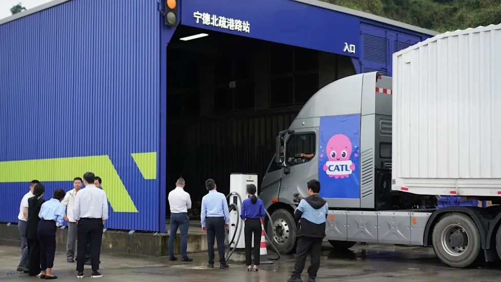 Europe's long-haul EV trucks may stop waiting hours to charge, instead start swapping in minutes