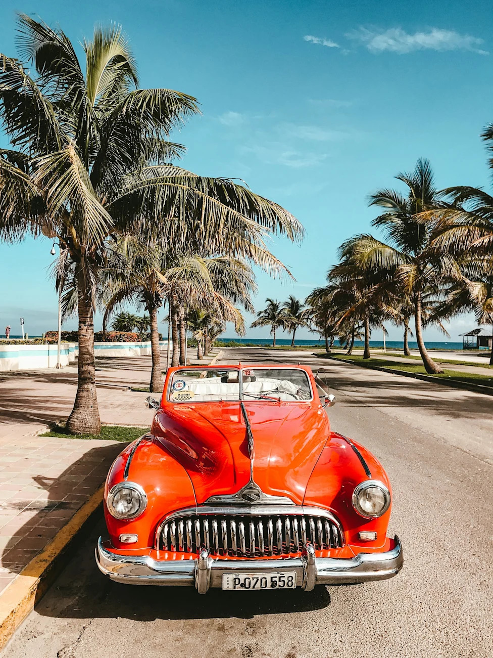 Convertible vs. Coupe: Which Holds Value Better in the Collector Market