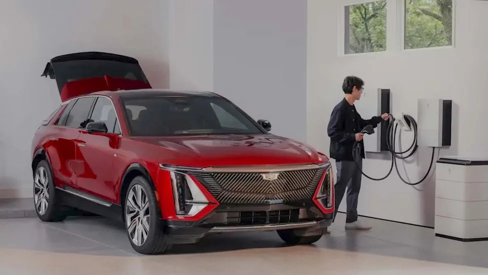 GM, GM EV drivers will soon be able to lower home charging bills through new utility programs