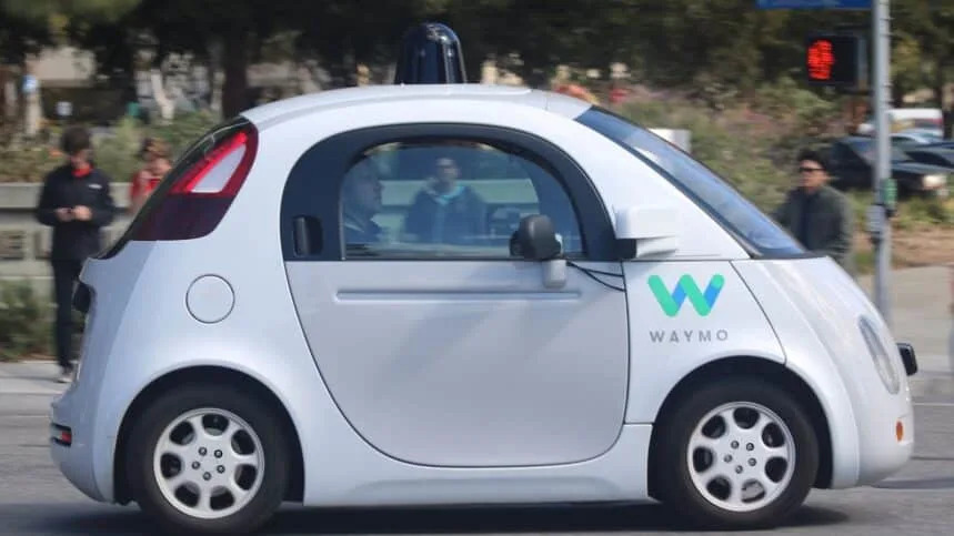 A “Driverless” Car Crashed in Pakistan. The Viral Moment Exposed Why People Still Don’t Trust Autonomous Vehicles