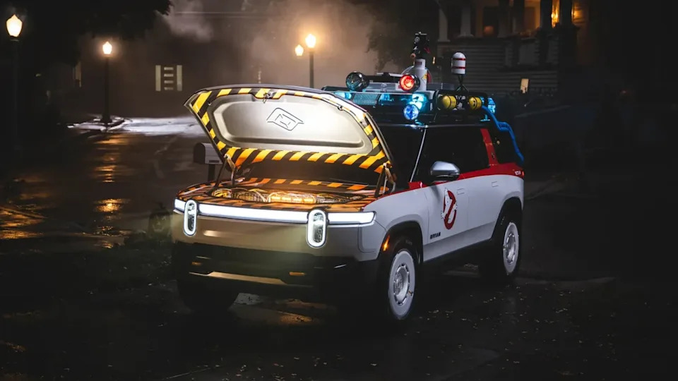 Rivian Turned An R1S Into A Ghostbusters Tribute For Halloween