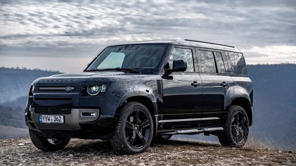 Land Rover And Stellantis Might Build A Defender Truck In The U.S.