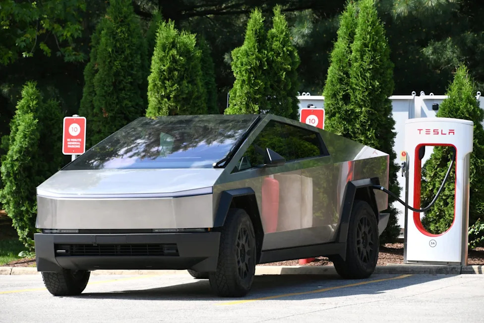 Cybertruck, Tesla, Cybertruck owners flag charging failures, and suggest Tesla may be dodging a recall