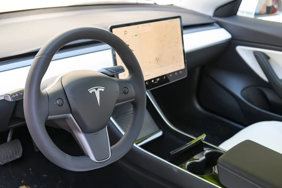 Tesla Model 3 owner breaks down battery loss and repairs after hitting 250,000 miles
