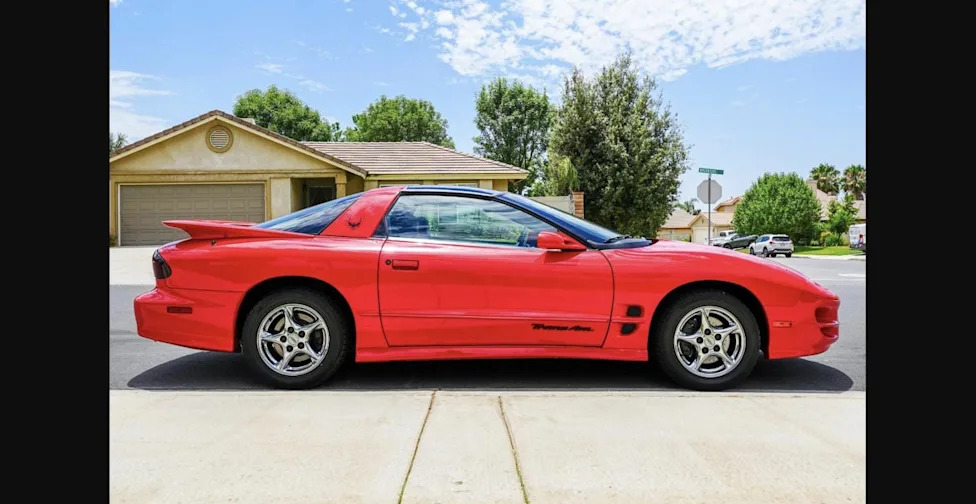 This Unmodified 2001 Pontiac Trans Am Is Looking for a New Garage on Cars &amp; Bids