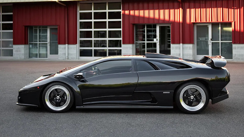 One of the Rarest Lamborghini Diablos Will Soon Be up for Grabs
