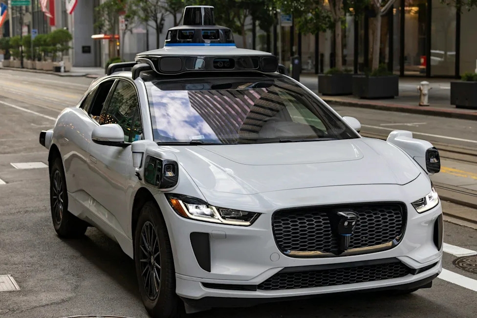 Robotaxi, A Zoox Robotaxi Drove Blind Into a Wall of Smoke at a Fire Scene. A Human Had to Rescue It