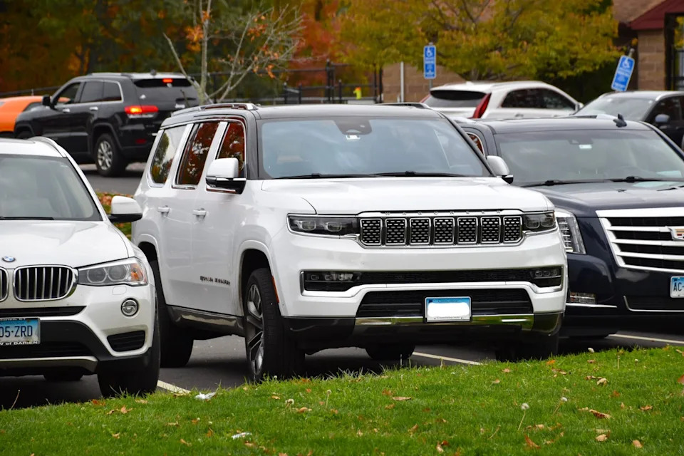 Jeep Is Recalling 97,349 Wagoneers Because the Roof Crossbars Can Fly Off. Its Own Filing Says Every One Has the Defect, and the Fix Isn't Ready.