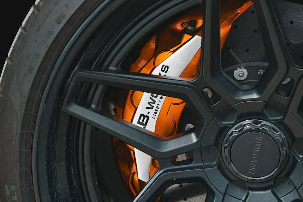 Liberty Walk Launches USDM Full-Body Kit For Lamborghini Urus