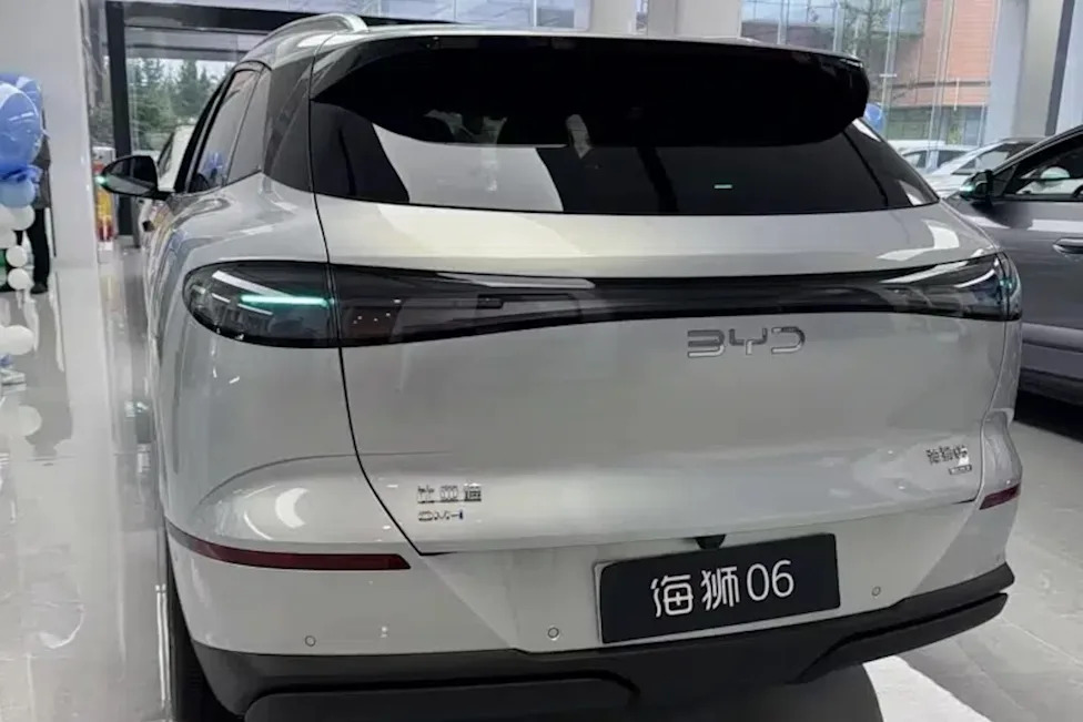 BYD, SUV, BYD reveals updated plug-in SUV with up to 193 miles of range