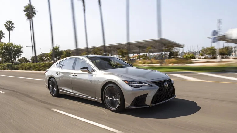 Here's How Much A 2021 Genesis G90 Has Depreciated In 5 Years