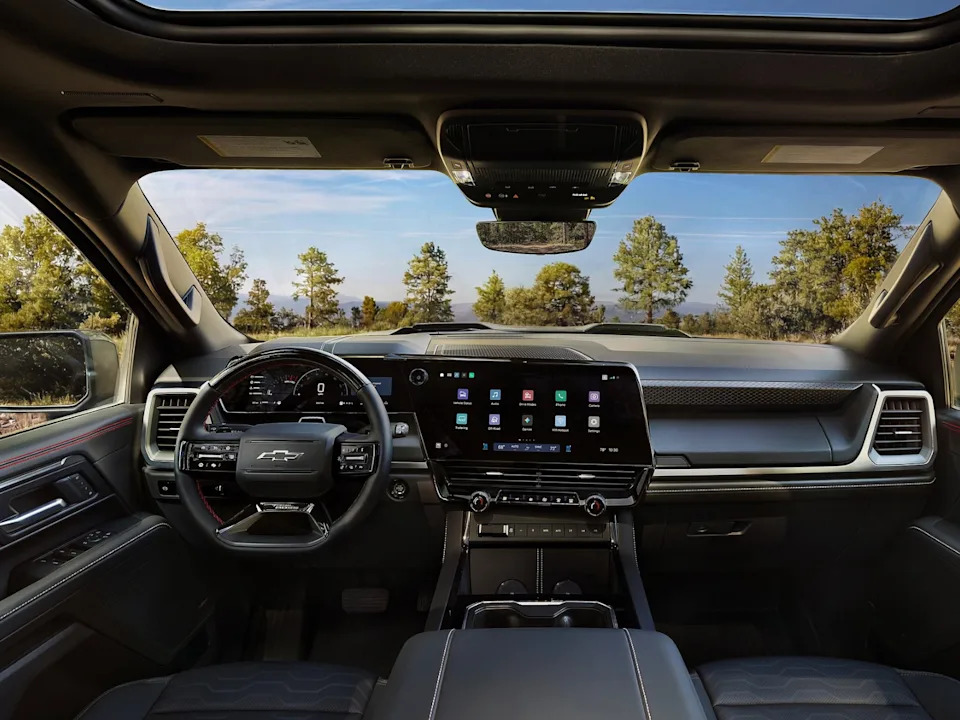The Silverado and Sierra Finally Get Wider, Redesigned Seats