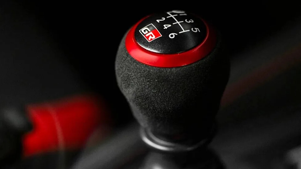 Japanese Study Claims Driving A Manual Transmission Keeps Your Brain Healthy