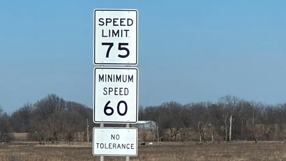 Nearly Half of Us Drivers Say They'd Rather Keep Up With Traffic Than Obey the Speed Limit