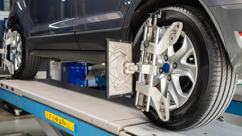 As Car Technology Advances, Mechanics Are Getting Left Behind